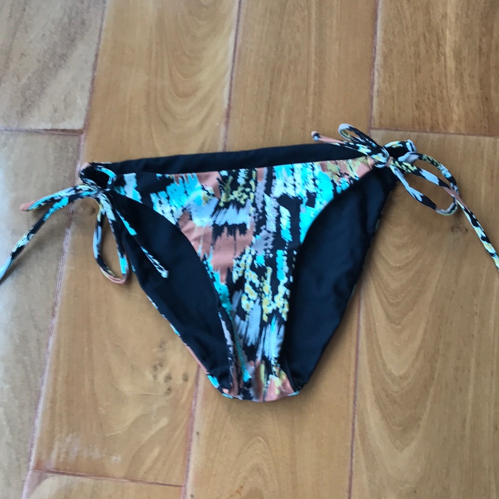 RVCA Black reversible bikini bottoms